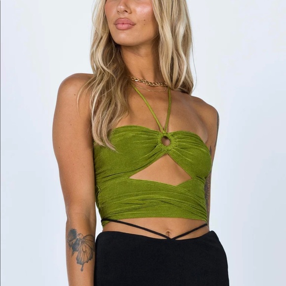 Princess Polly Tops - Princess Polly LORIELLA RING DETAIL CROP TOP NEW
